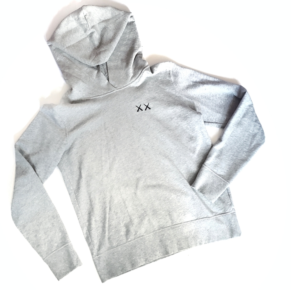 Uniqlo x Kaws Hoodie Sweatshirt in S